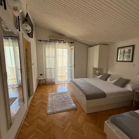 Apartments Olga 2 Makarska Exterior photo