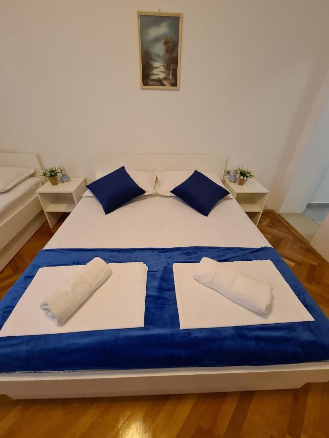 Apartments Olga 2 * Makarska