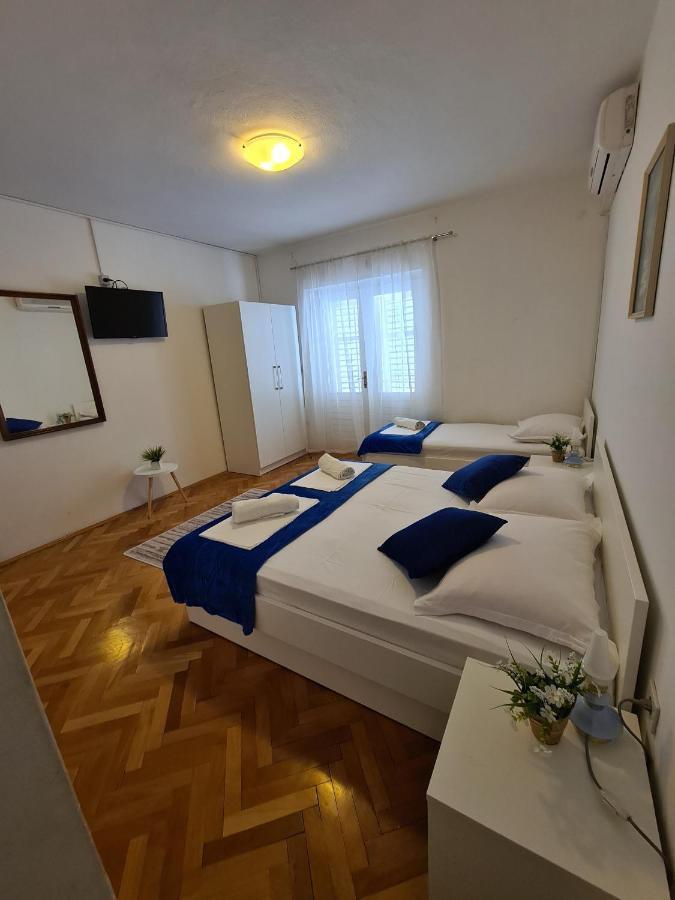Apartments Olga 2 Makarska