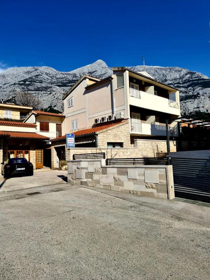 Apartments Olga 2 *