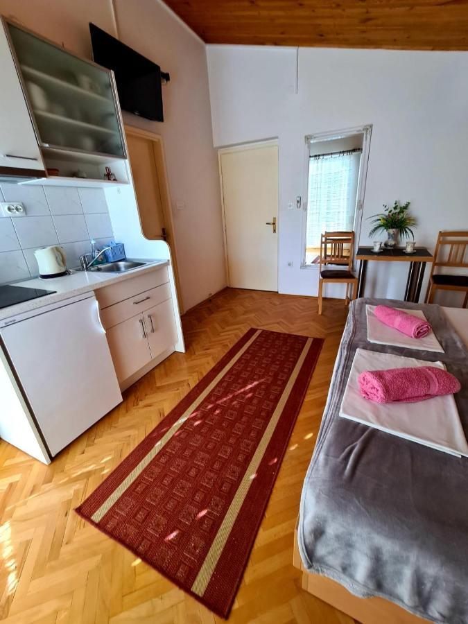 Apartment Apartments Olga 2 *