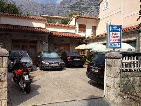 Apartments Olga 2 * Makarska