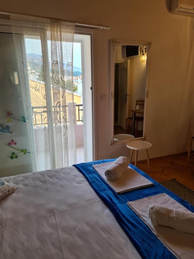 Apartments Olga 2 * Makarska